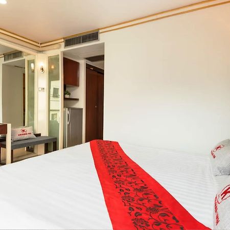 Khurana Inn Банкок Екстериор снимка