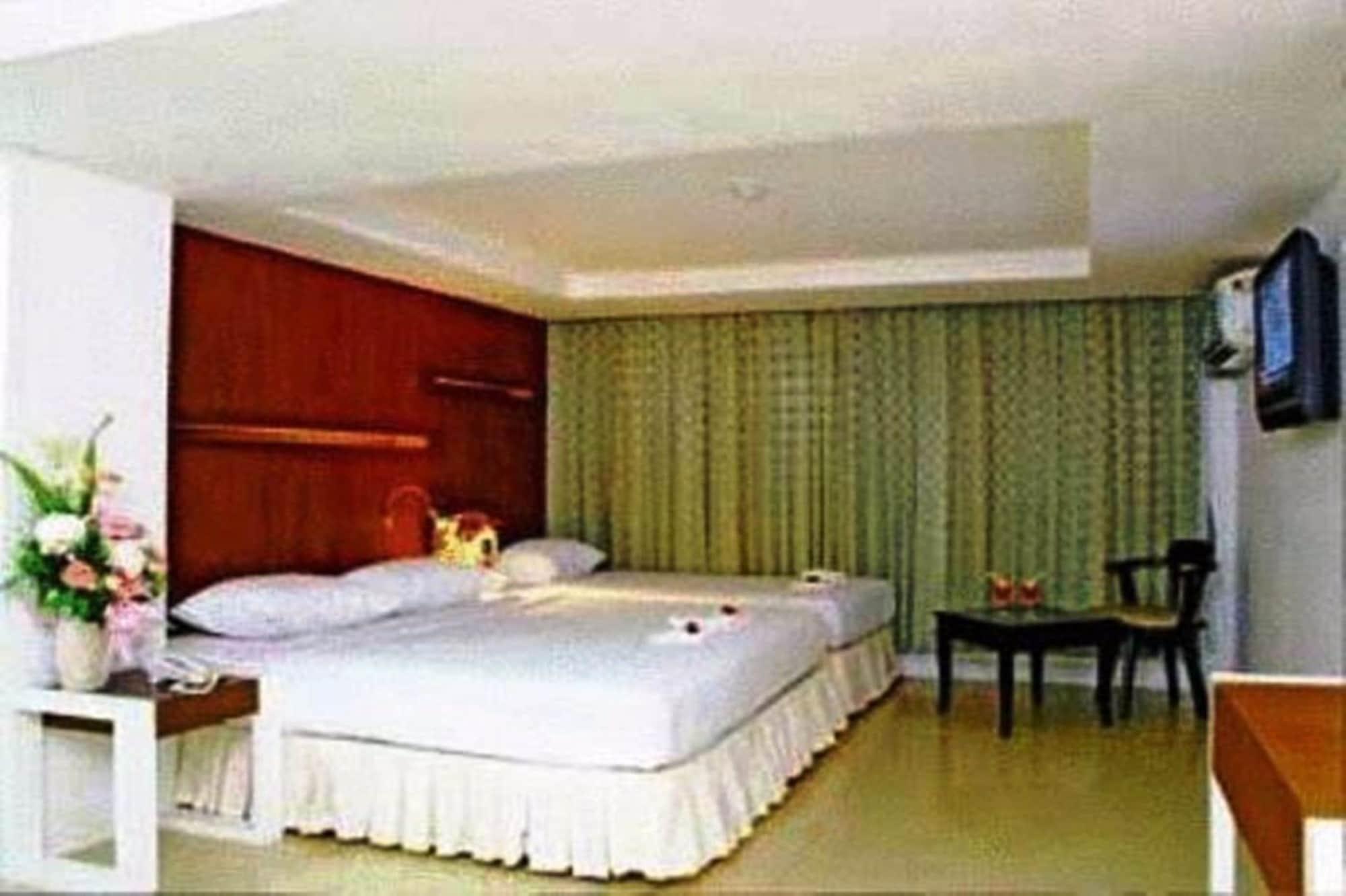 Khurana Inn Банкок Екстериор снимка