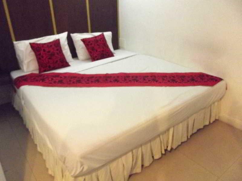 Khurana Inn Банкок Екстериор снимка